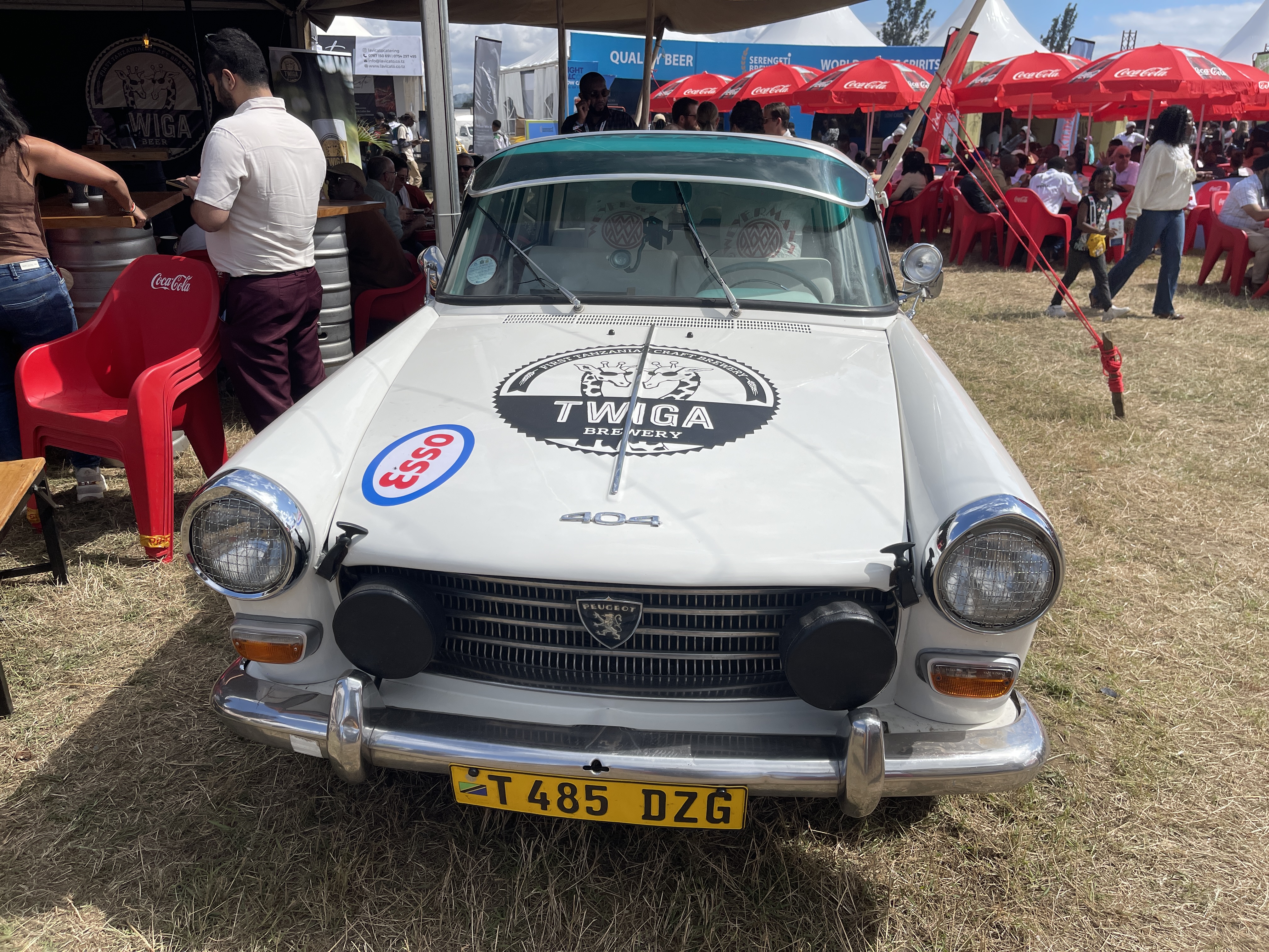 Peugeot 404